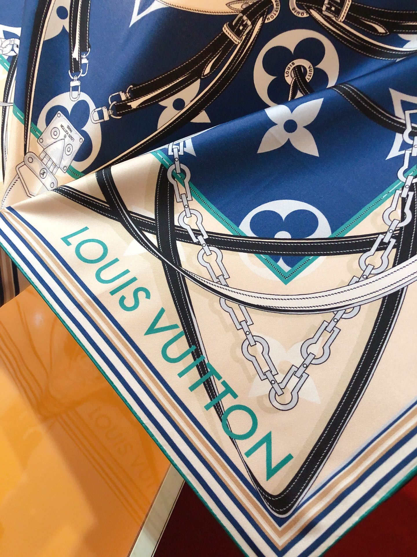 Louis Vuitton Scarf